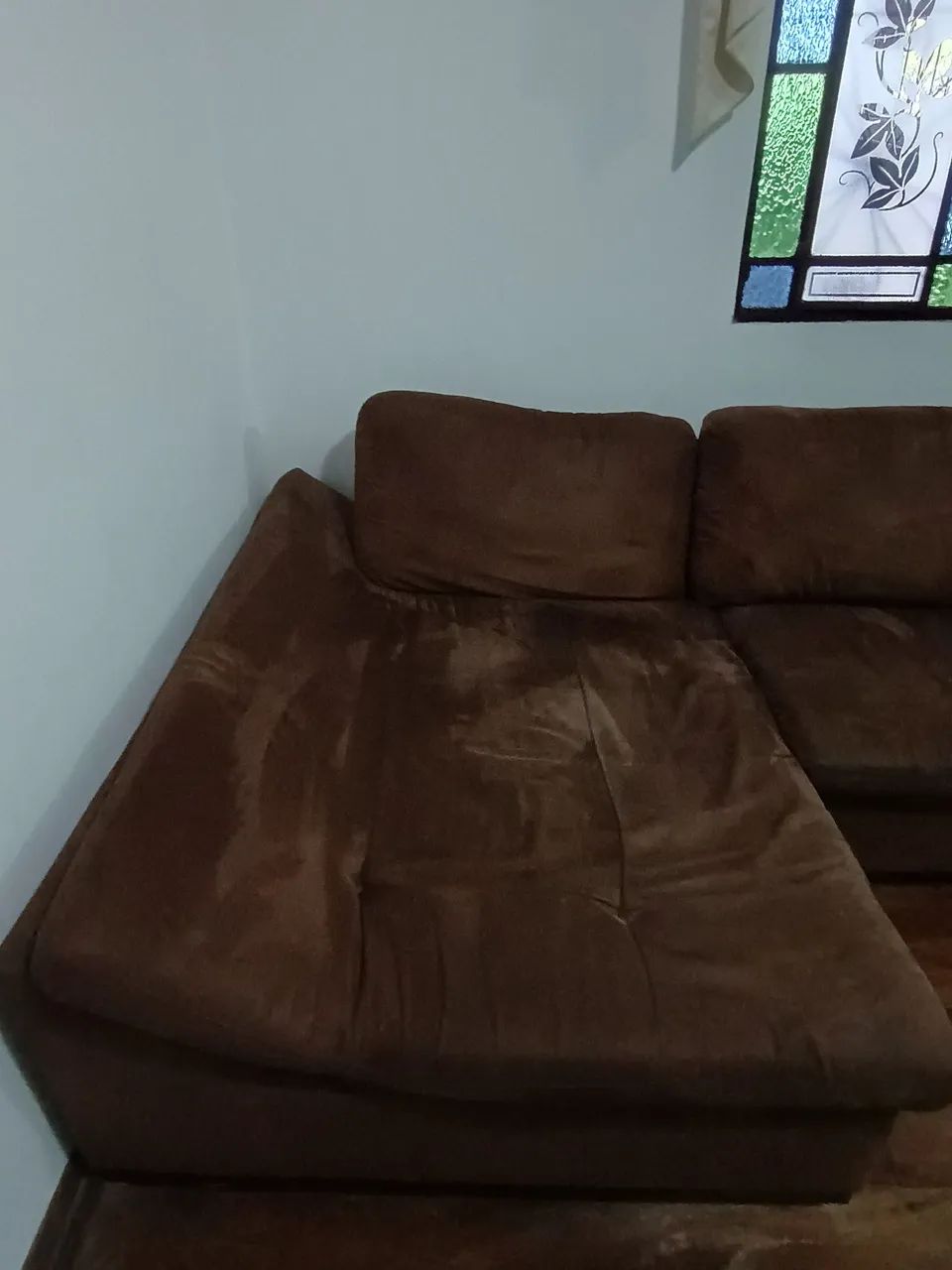 Vendo sofá 3 lugares com chaise