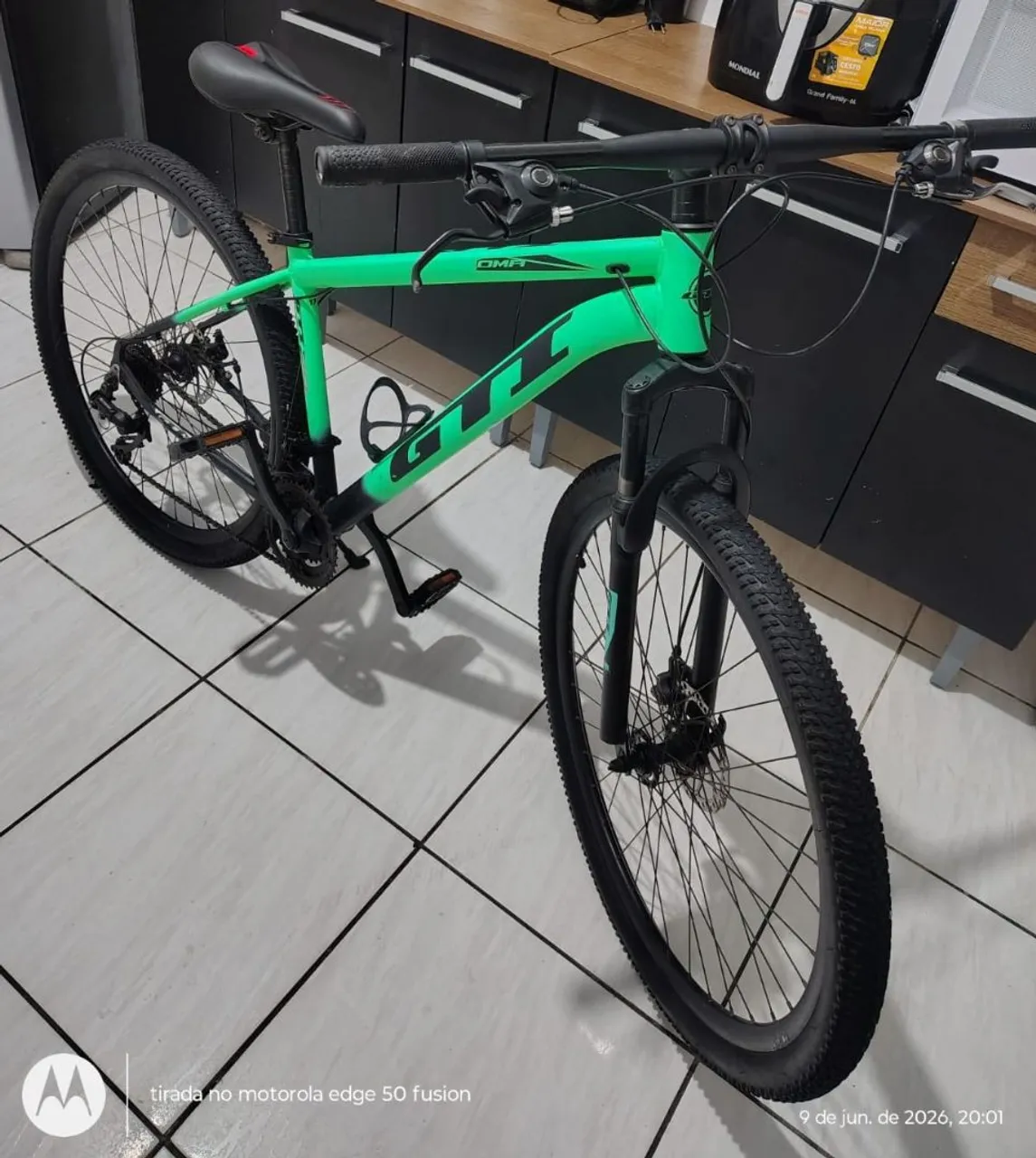 Bicicleta Shimano Athena Aro 29 21 Marchas Colli Preto/Laranja