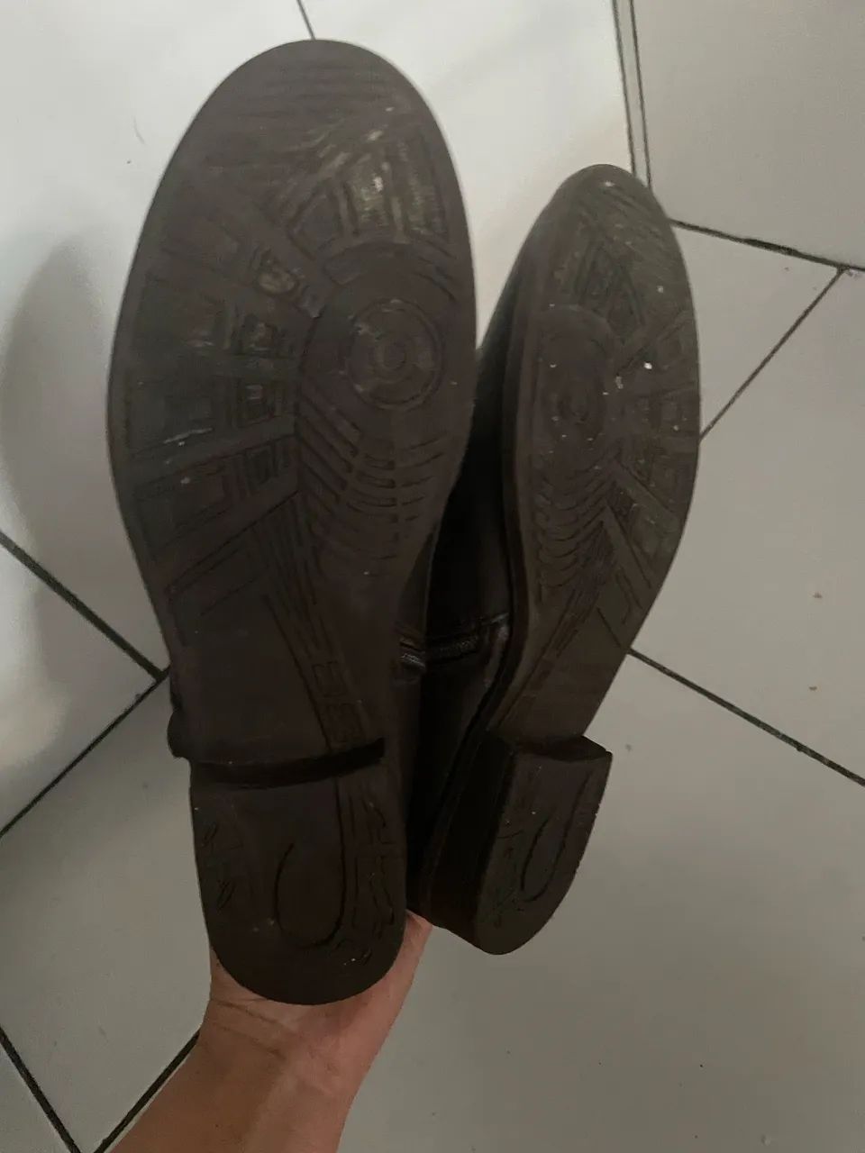 Bota marrom