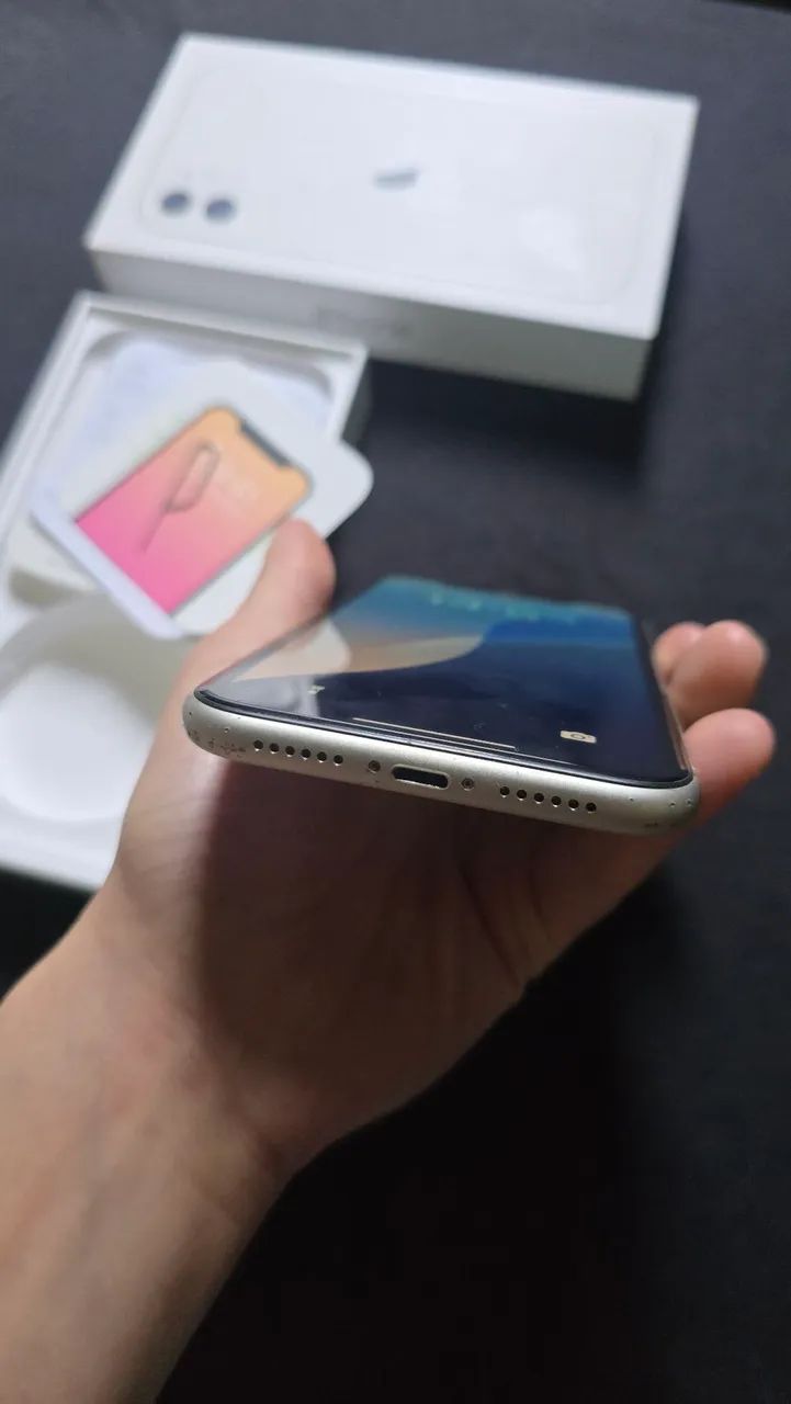 Iphone 11 128GB Seminovo com Caixa - Foto 4