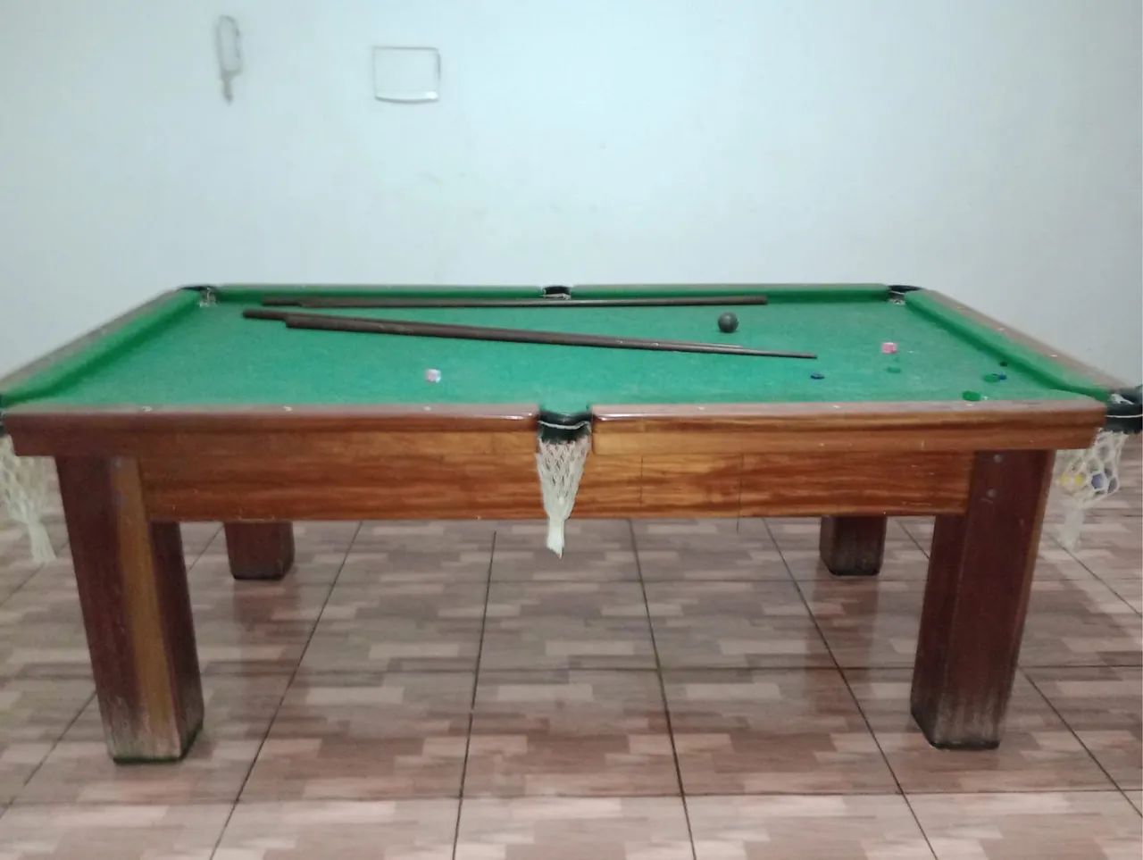 Mesa sinuca, madeira maciça , ótima qualidade. - Foto 2