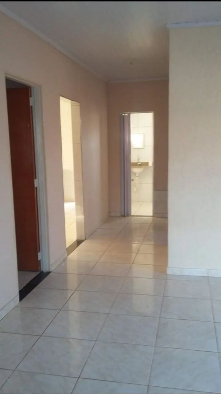 VENDO CASA COM 3 QUARTOS - Foto 2