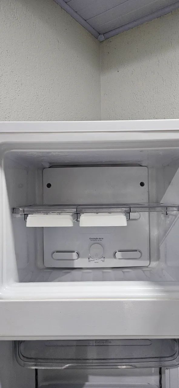 Vendo geladeira em perfeito estado - Foto 3