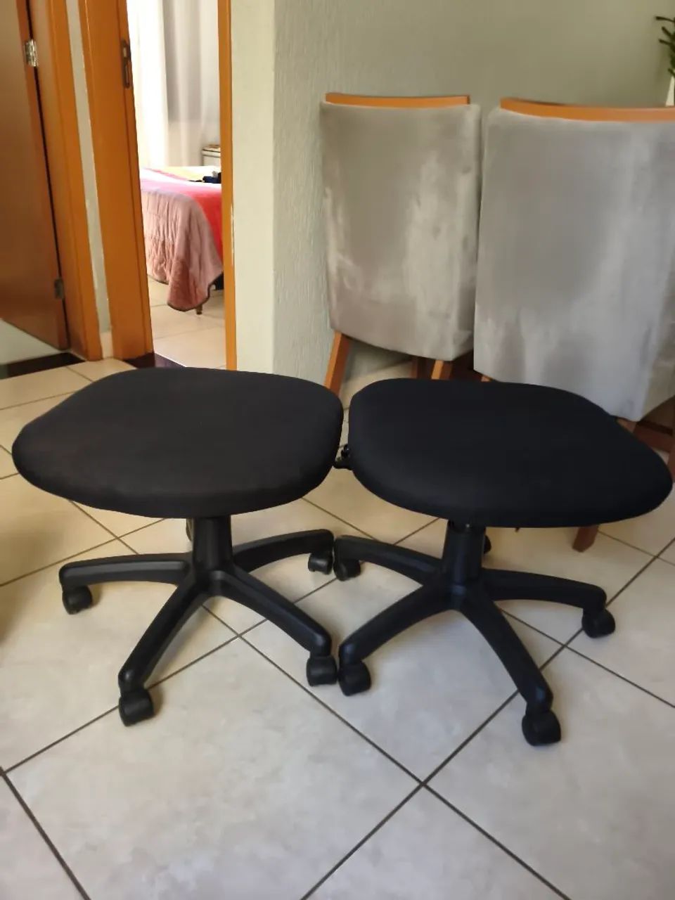 Cadeiras de Dois tipos  - Foto 3