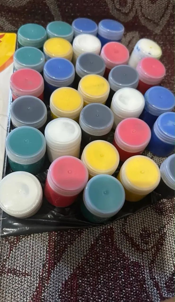 Kit com pincéis e tintas guache - Foto 3