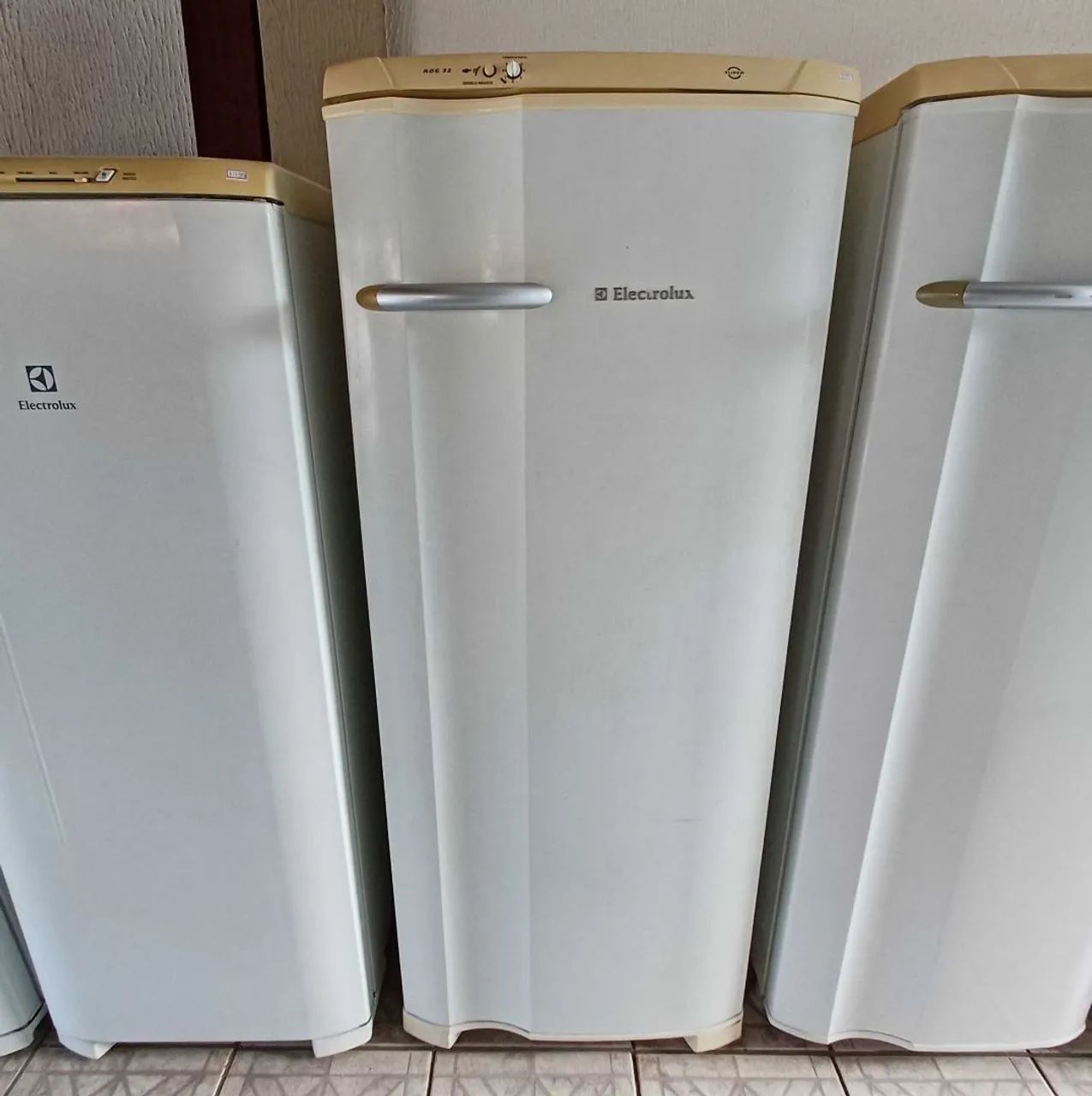 Geladeira Electrolux Degelo Mágico RDE 32 Super + Entrega grátis em Sorocaba