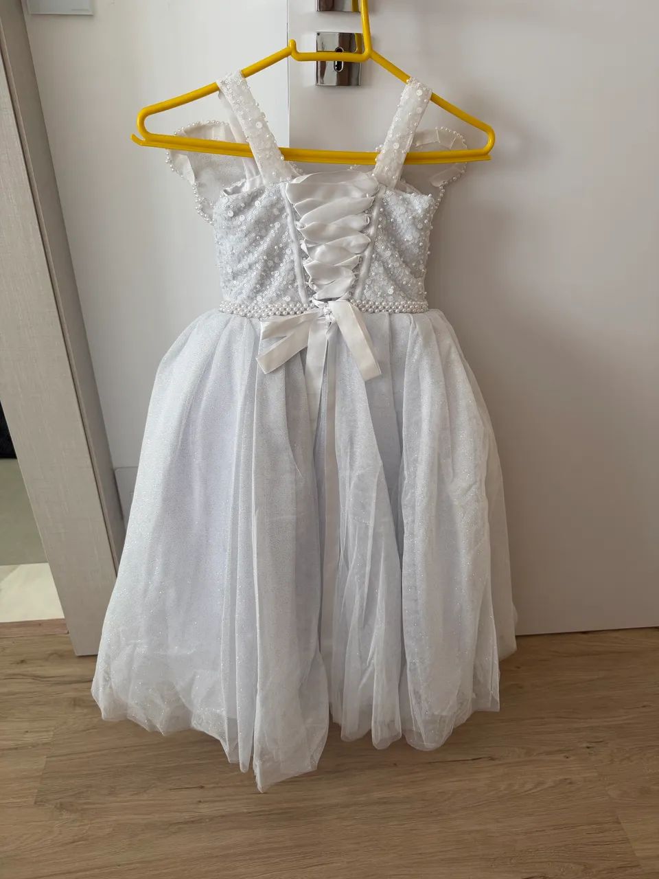 Vestido de daminha com 2 caldas - Foto 4