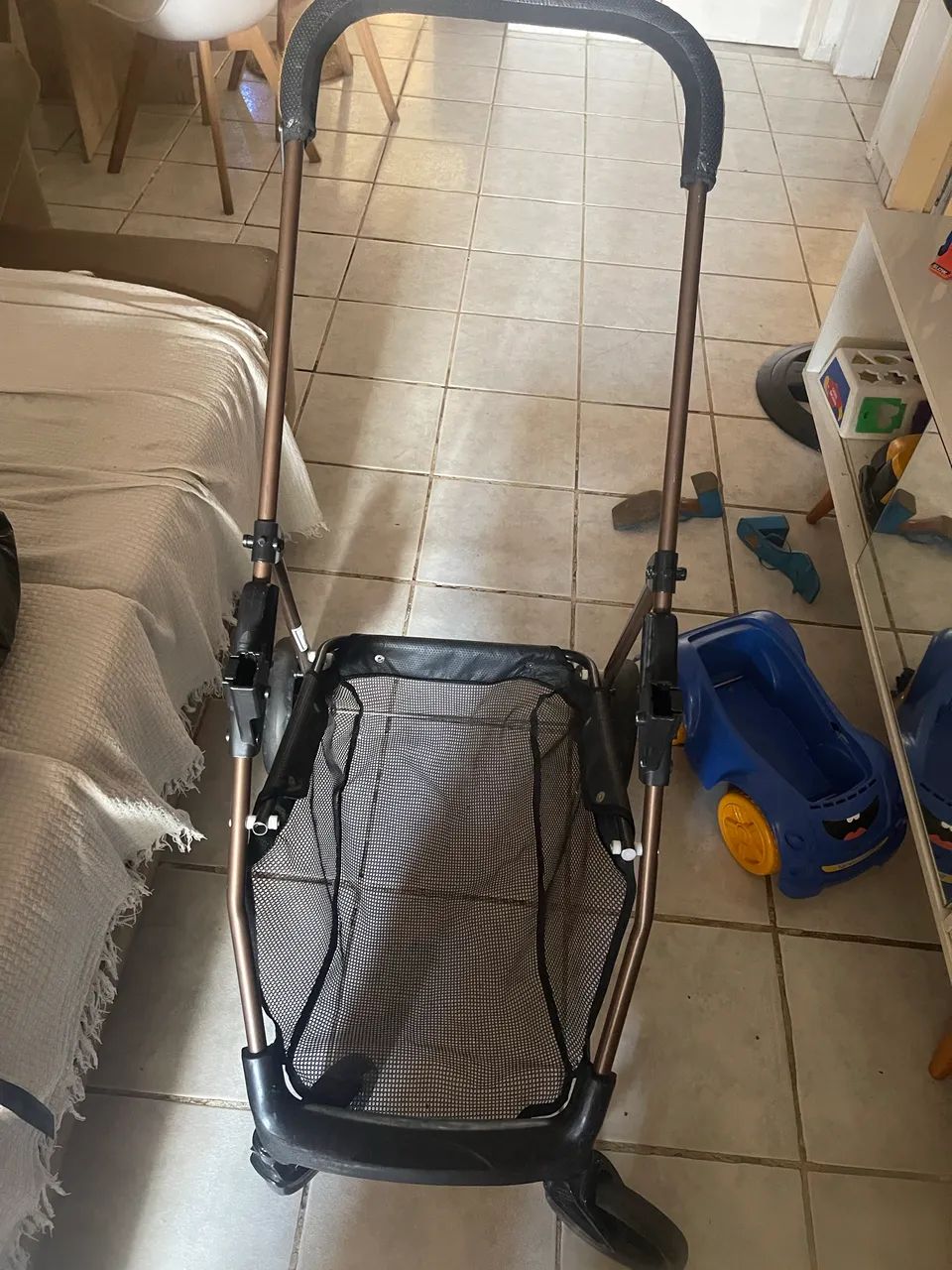 Carrinho de bebê 3 em 1 NOVÍSSIMO - Foto 5