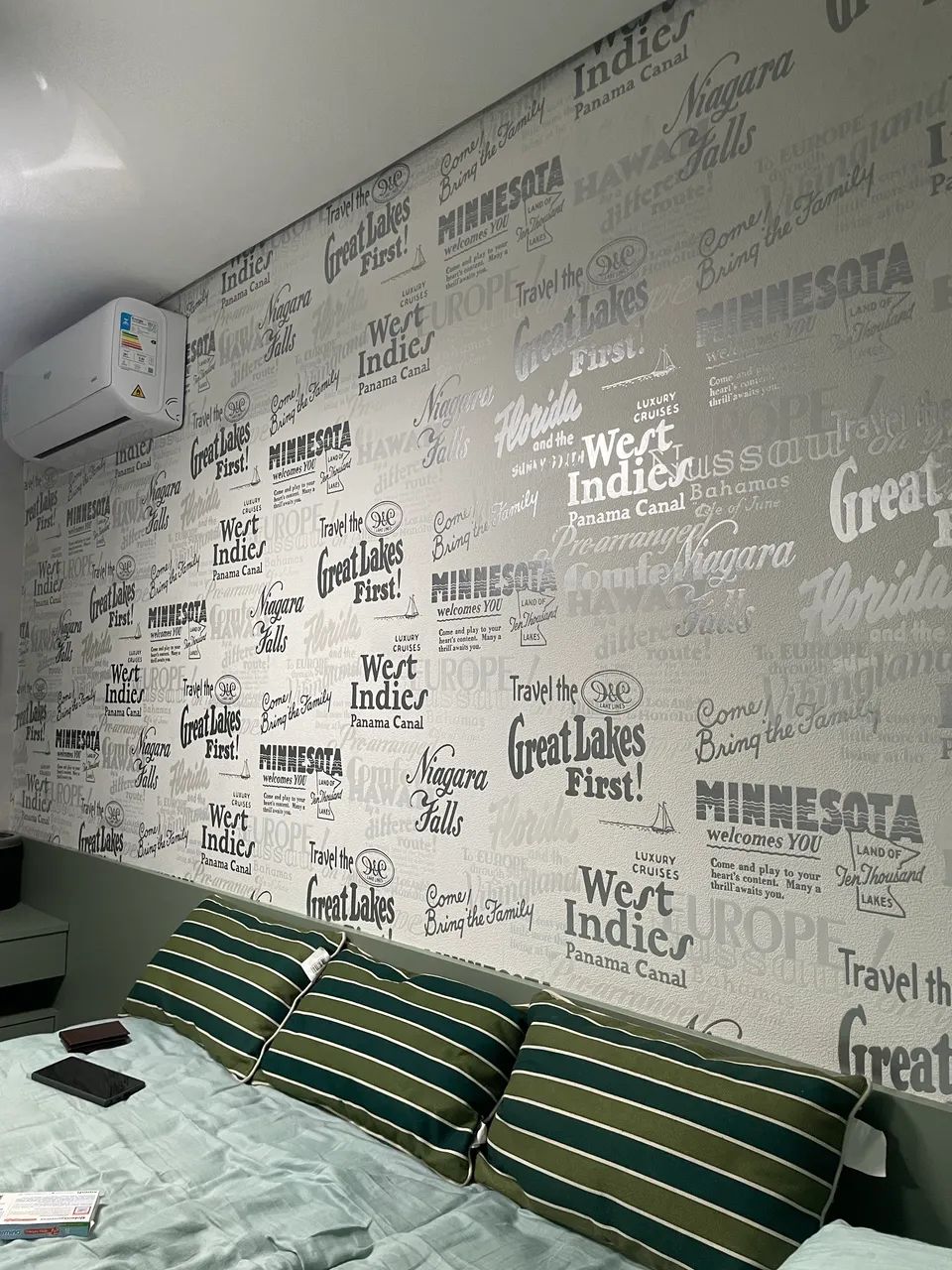 Instalação de pape de parede e adesivos!