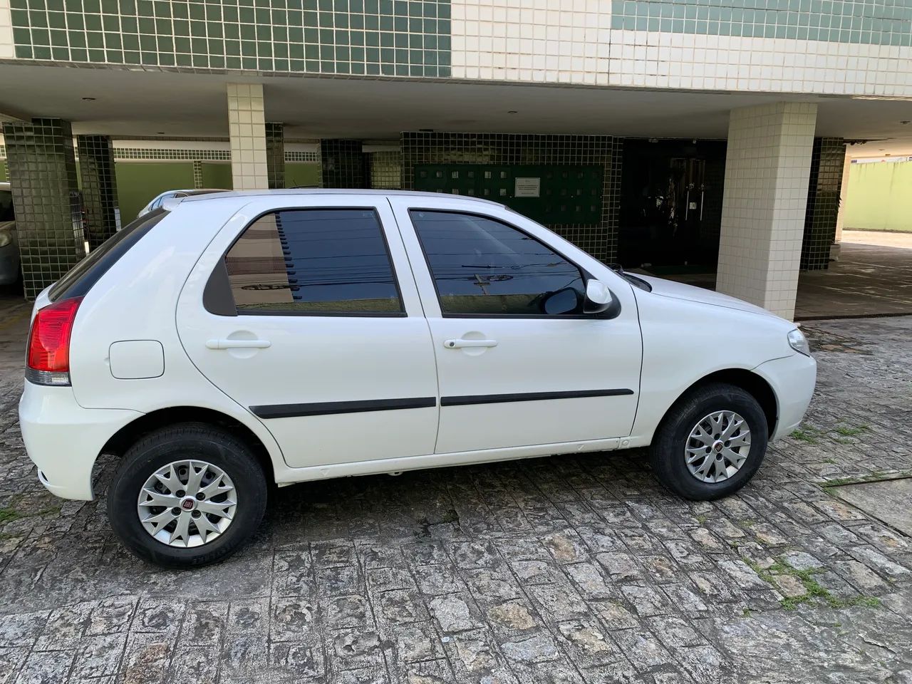 Fiat Palio Palio Celebration 1.0 Fire Flex 8V 4p 2015