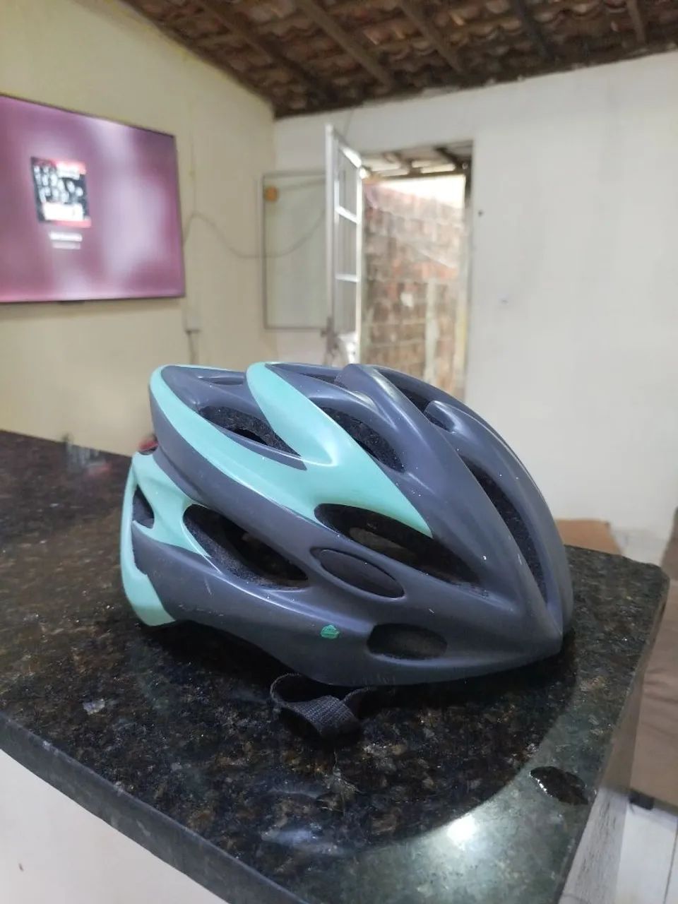 Capacete de ciclismo, material super resistente  - Foto 3