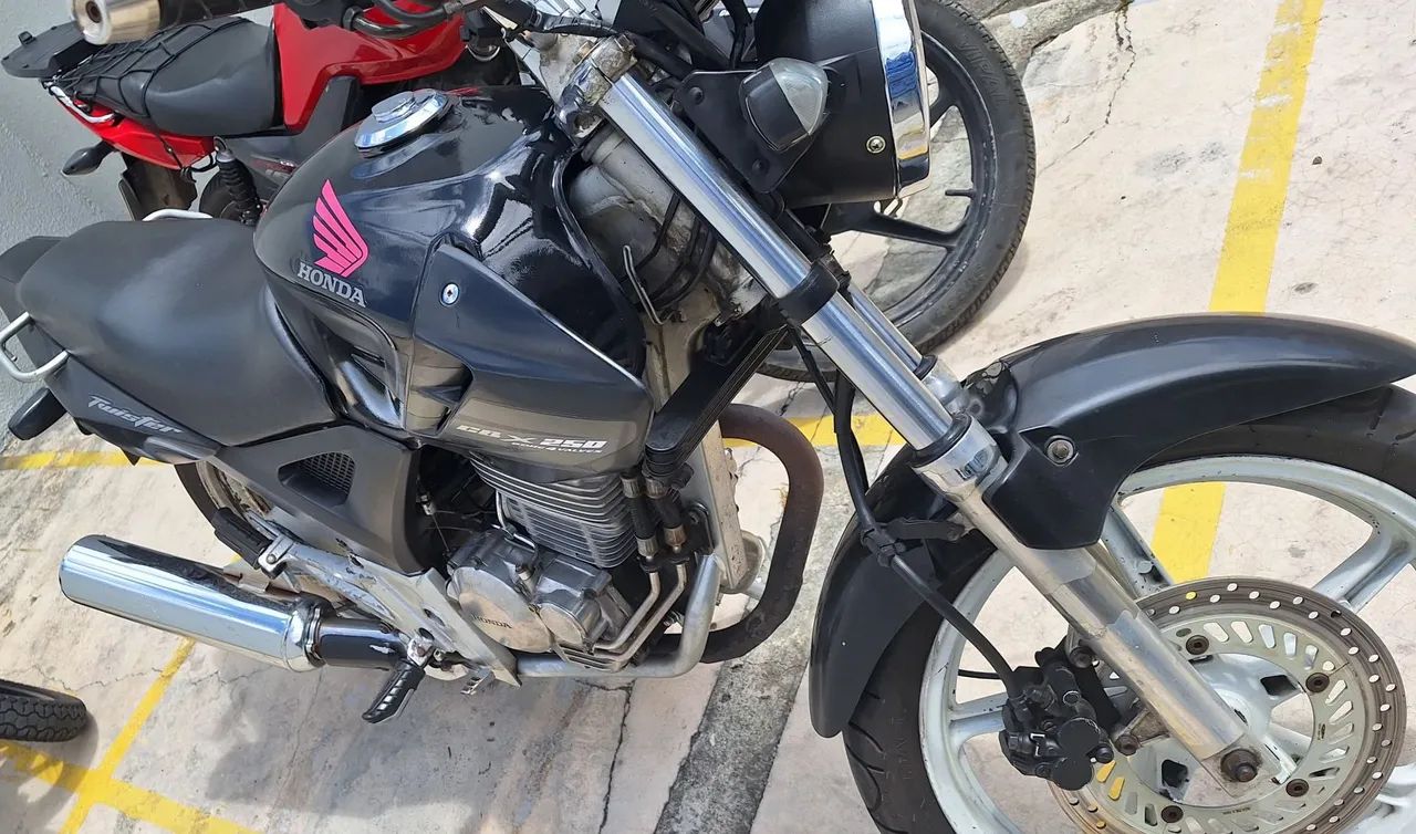 Cbx twister 250 2008  - Foto 2