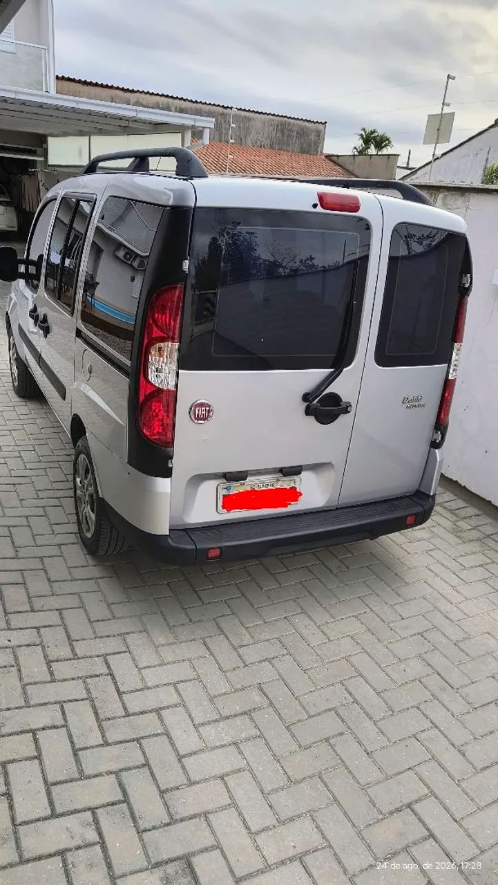 Fiat Doblo Essence 1.8 Flex 16V 5P 2017 - Foto 3