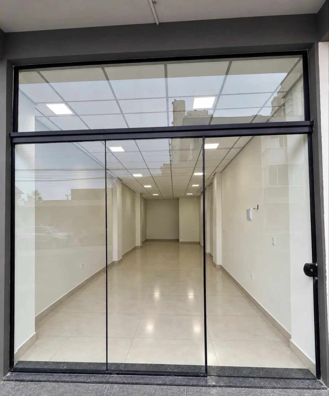 Sala comercial no Centro de Balneário Camboriú  - Foto 2