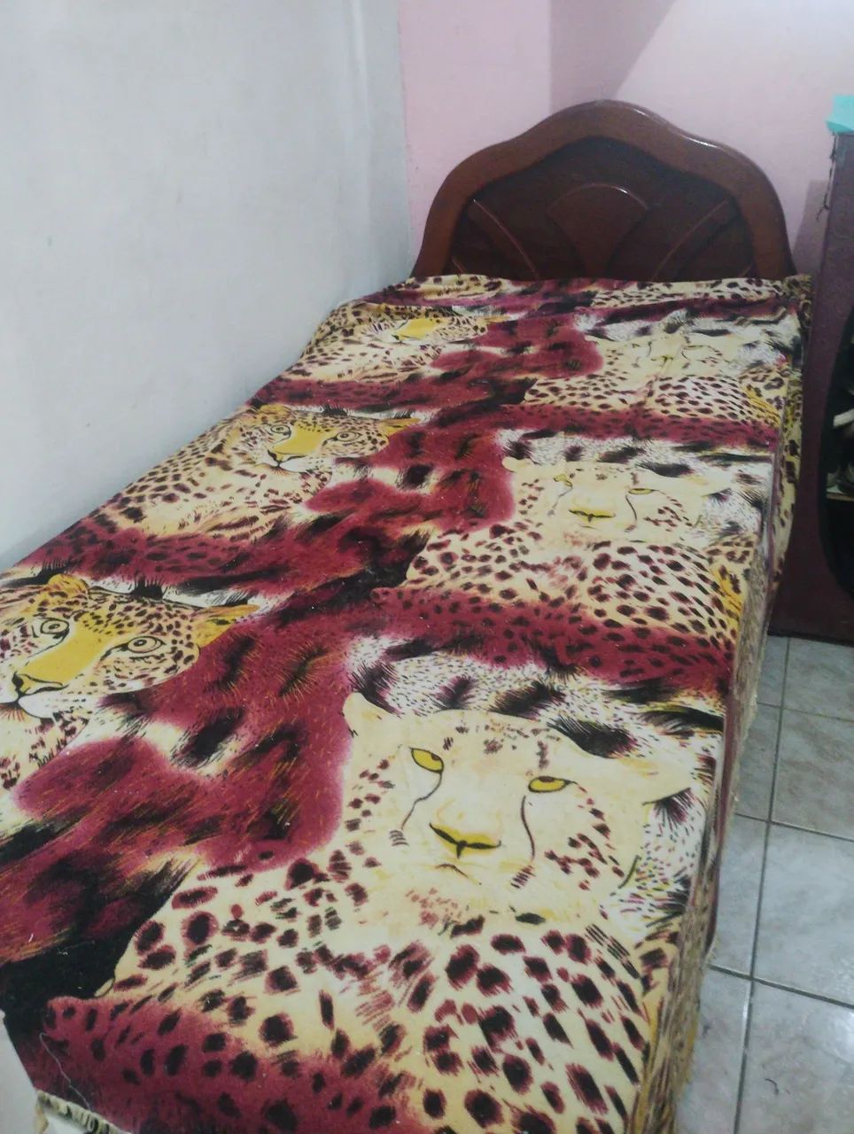 Cama  madeira e colchão ortopédico  - Foto 3