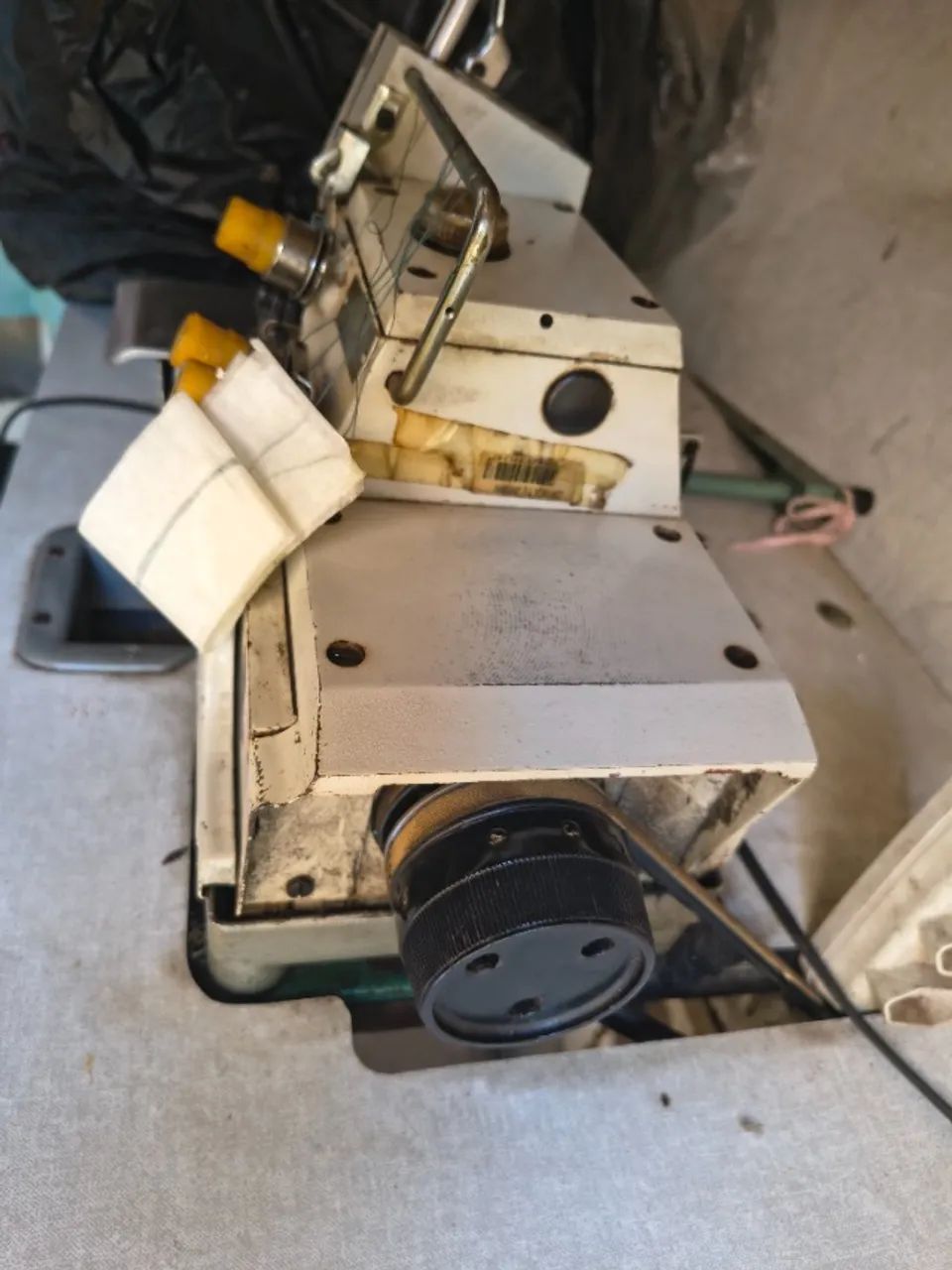 Máquina Overlock - Foto 3