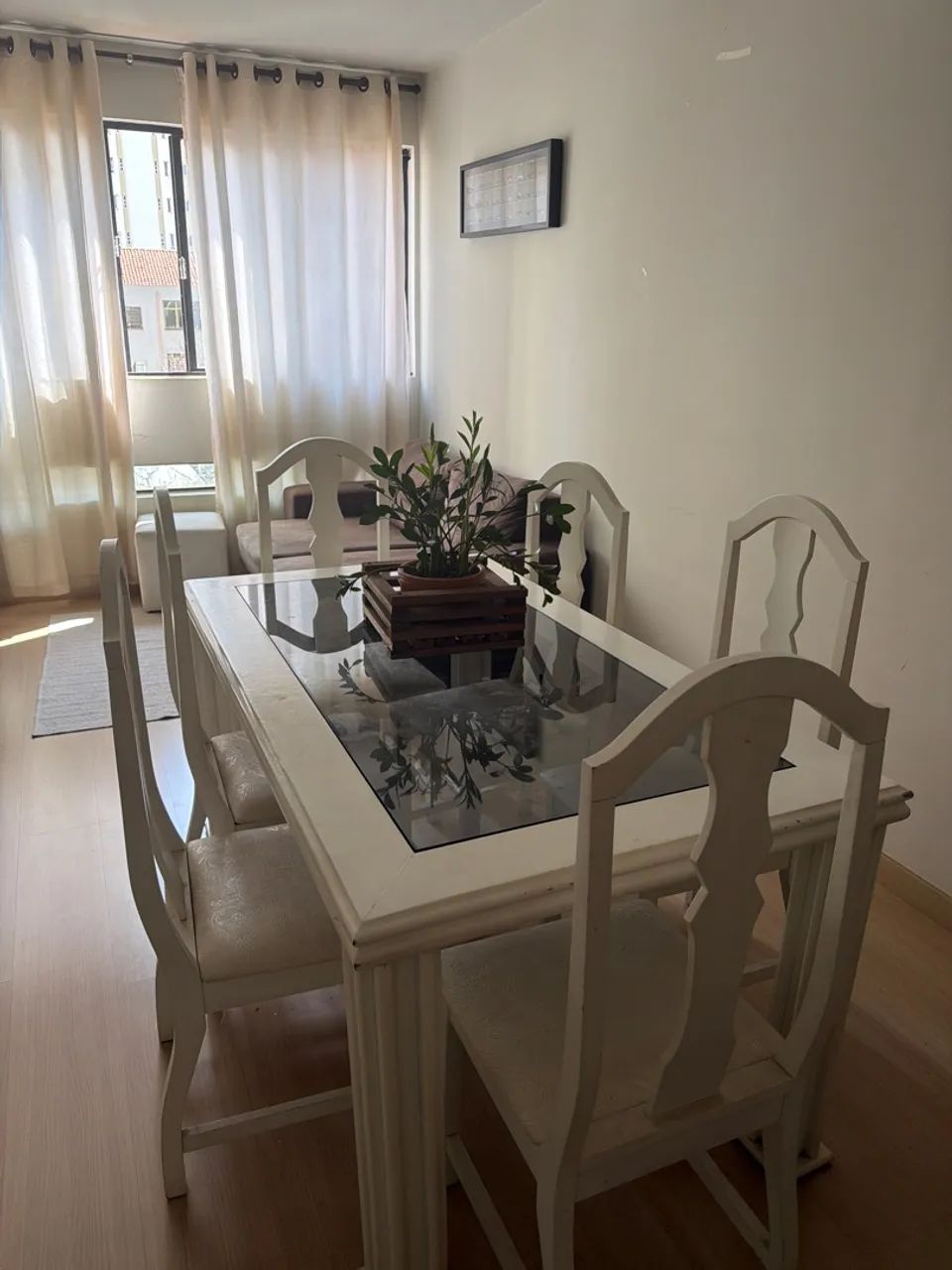Mesa com cadeiras 6 lugares