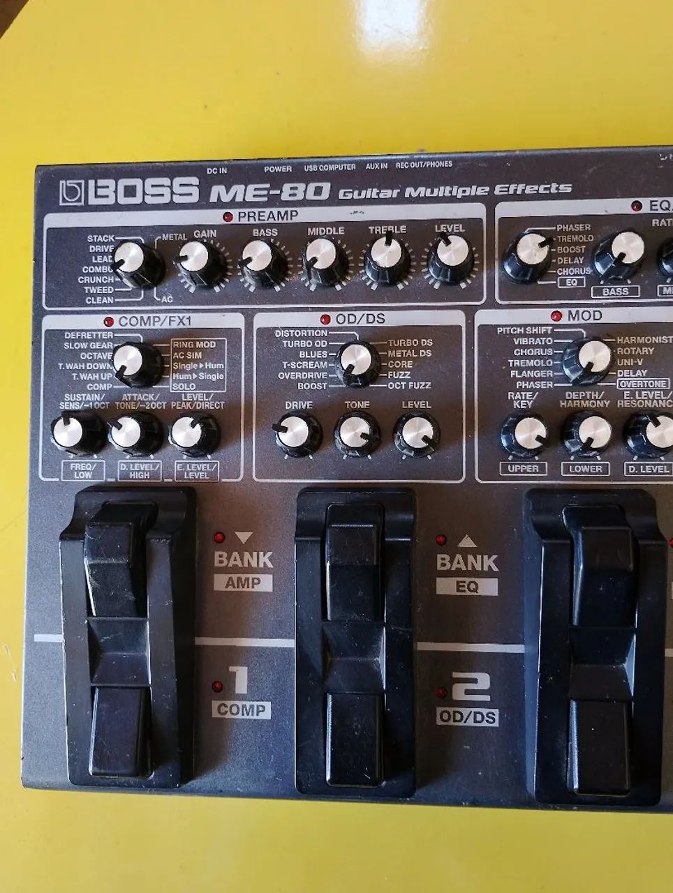 Pedaleira Boss Me-80