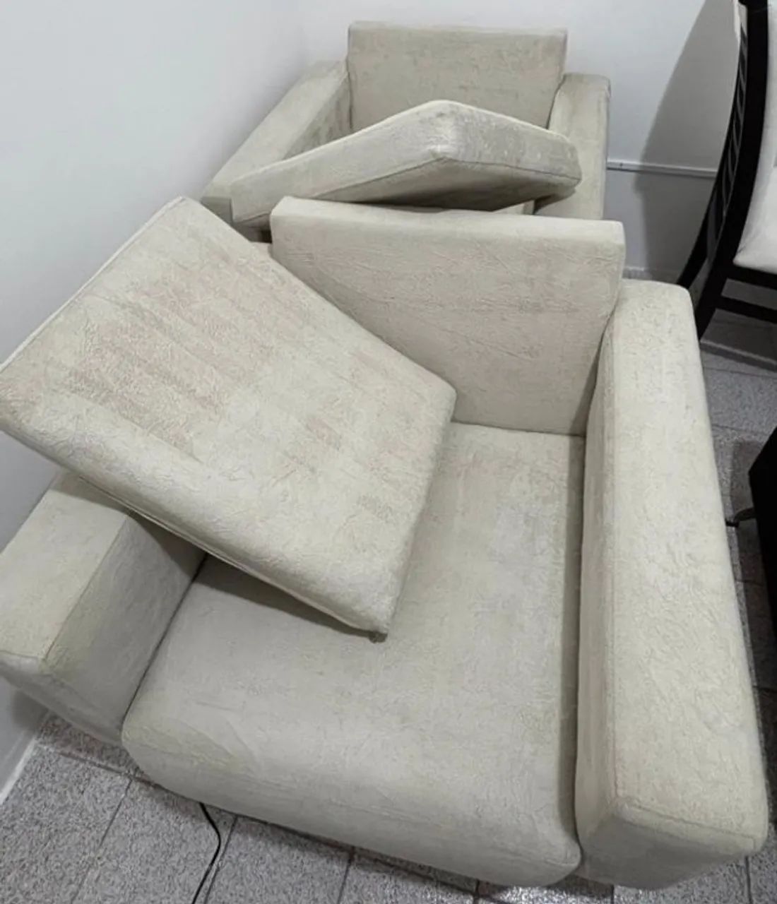 Poltronas Jacauna decorativas base giratória - Foto 4