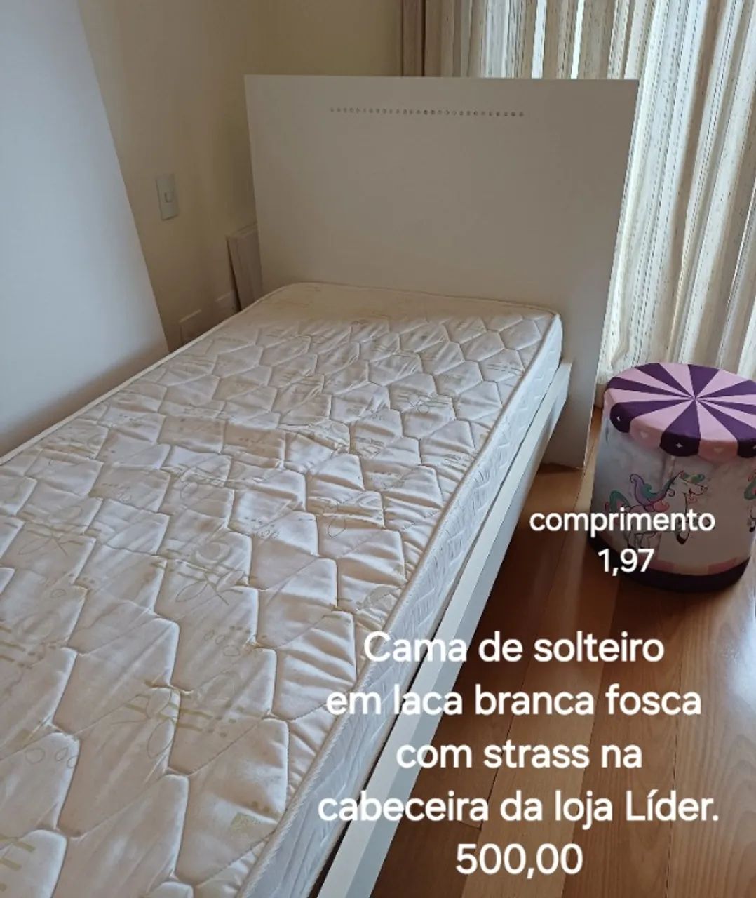 Cama de solteiro em laca branca 