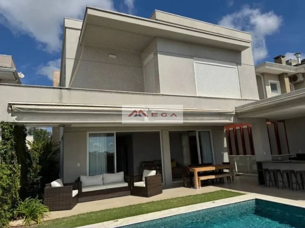Casa com 4 quartos, 3 suítes, 347 m² - Nações - Valinhos/SP