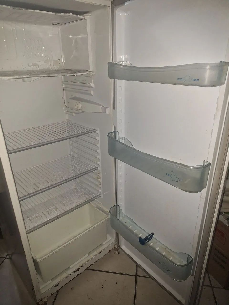 Geladeira dako Ret. Serra Dourada 2 - Foto 2