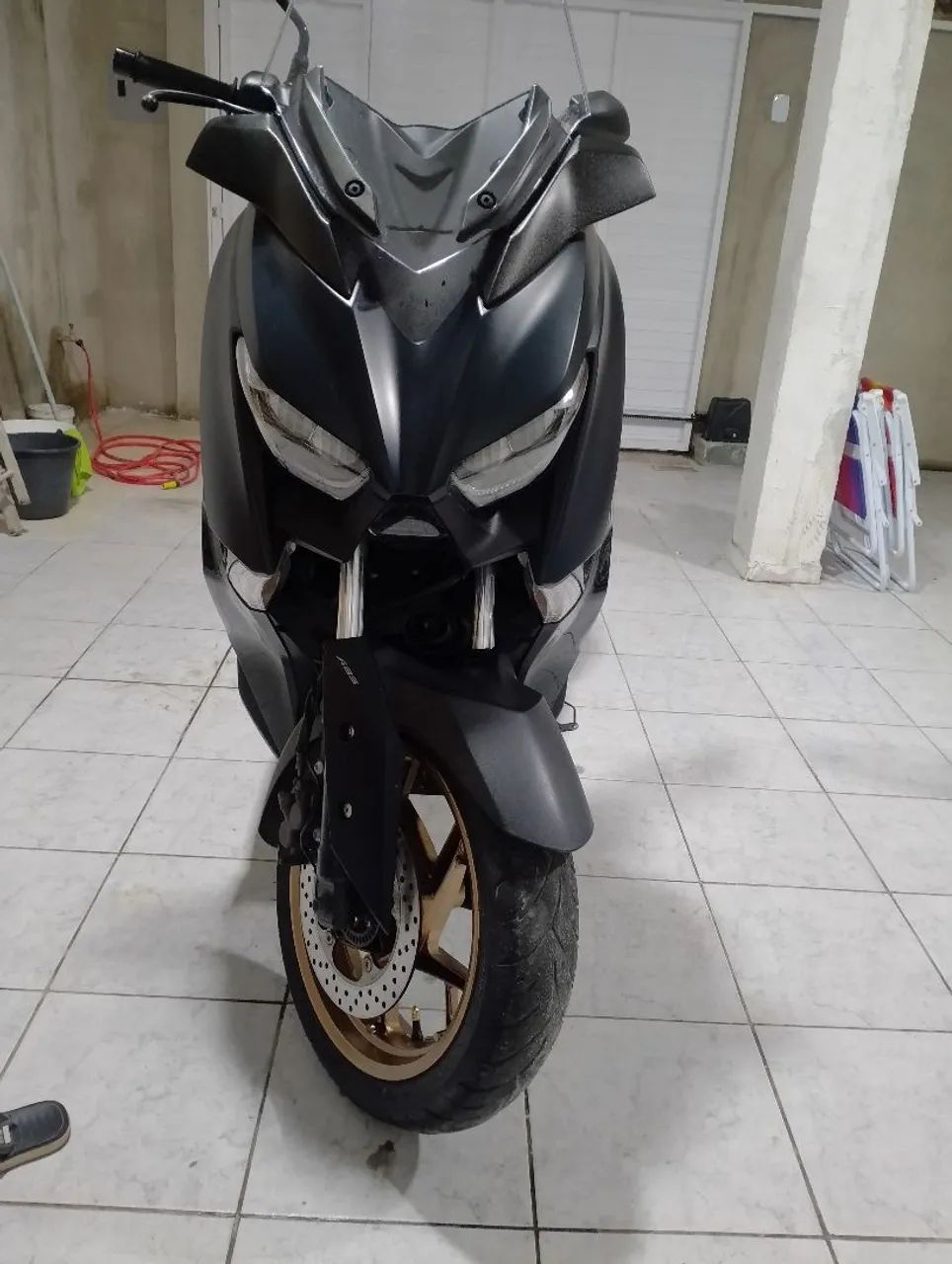 XMAX 250 muito Nova