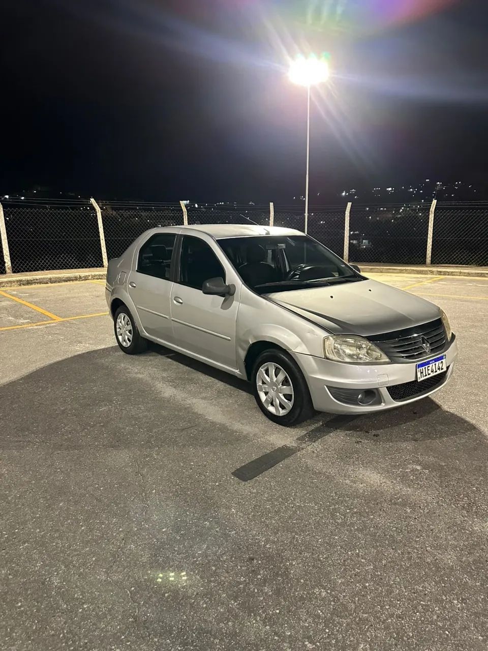 Renault Logan Expression Hi-flex 1.6 8V 4P 2011 - Foto 3