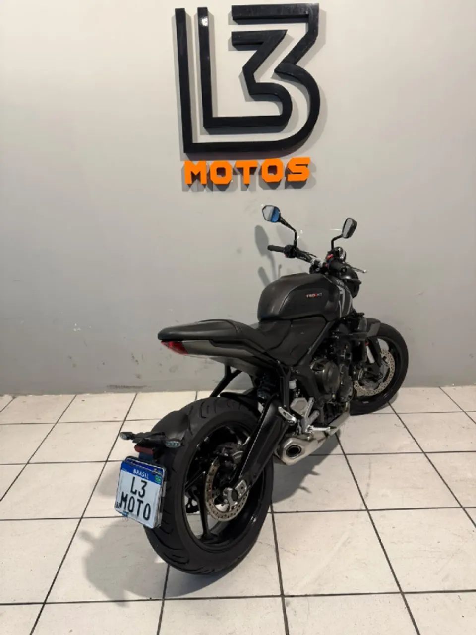 TRIUMPH TRIDENT 660 - Foto 4