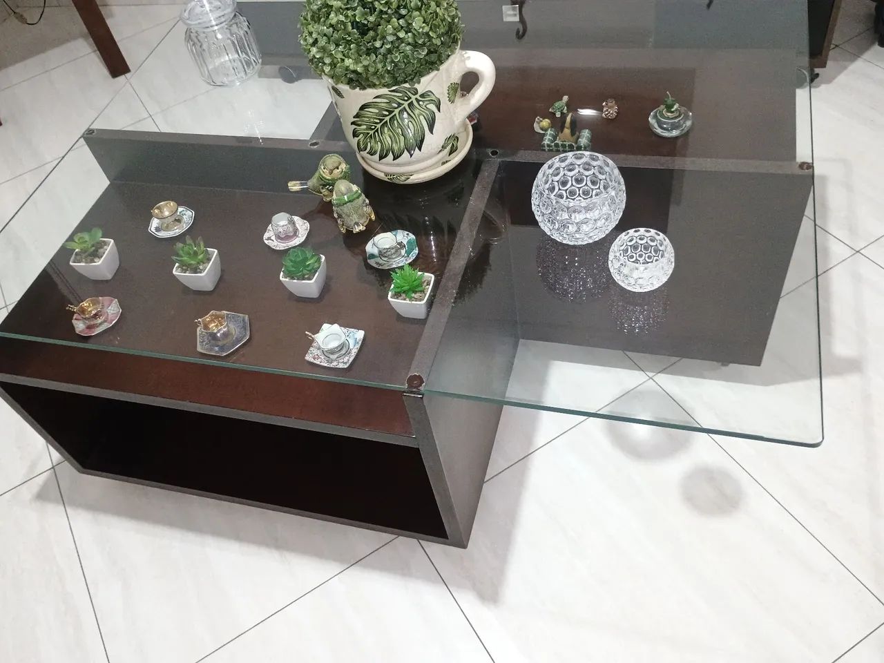 Mesa de centro com tampo de vidro - Foto 2