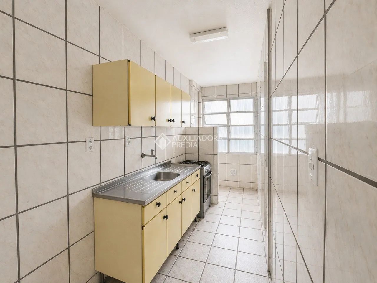 Apartamento para Locação com 3 dormitórios no bairro Abraão - Foto 2