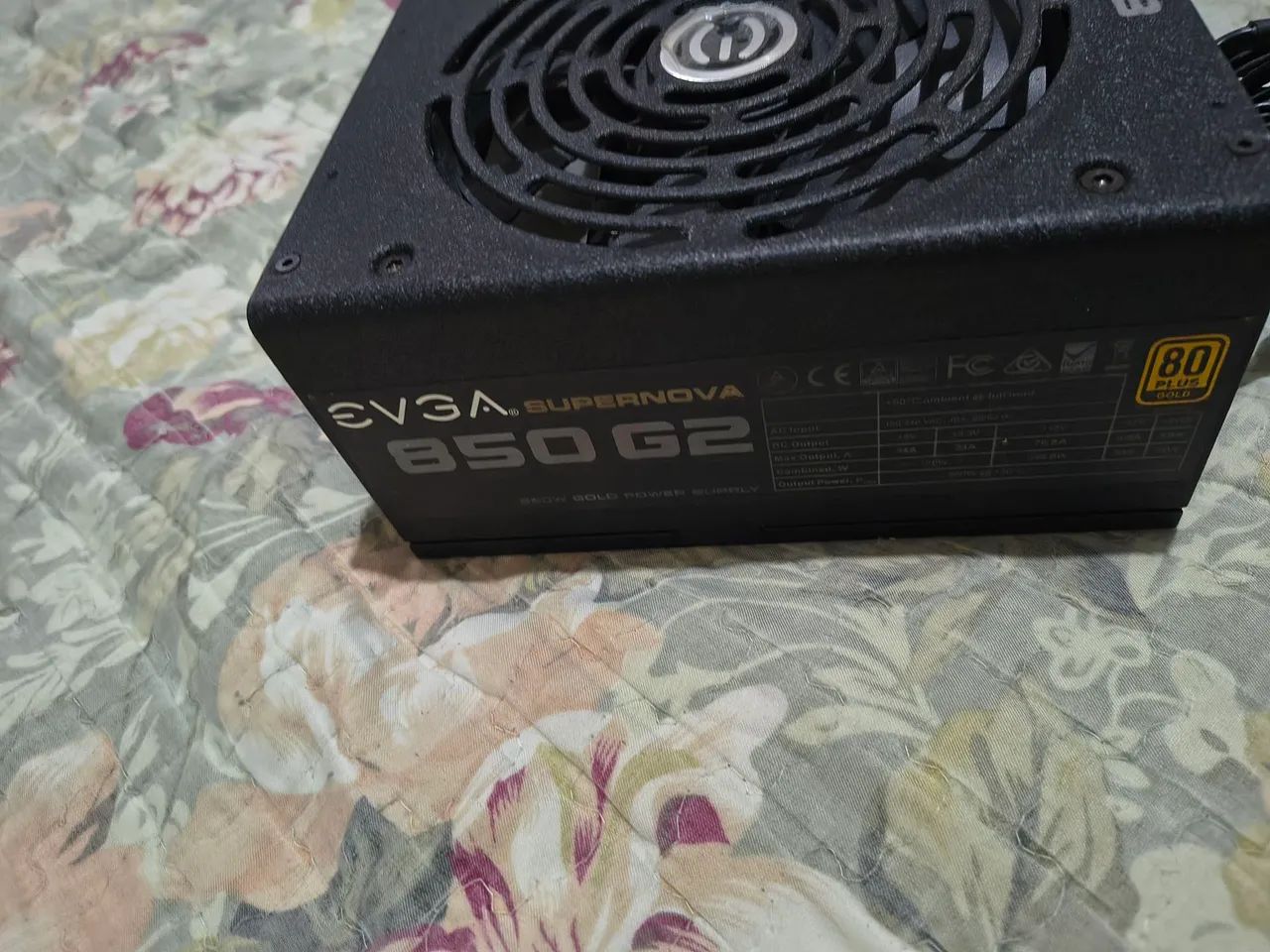 Fonte e evga 850w modular não sei se esta com defeito não testei  - Foto 3