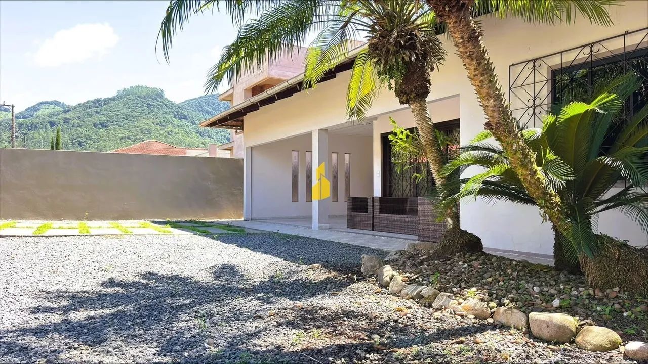 Casa com 4 quartos em Rio dos Cedros-SC - Foto 2