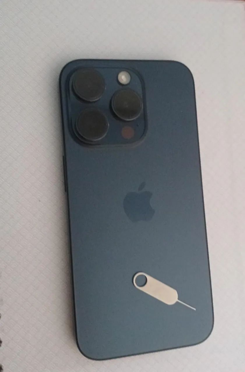 iPhone 15PRO Bateria 86% - Foto 2