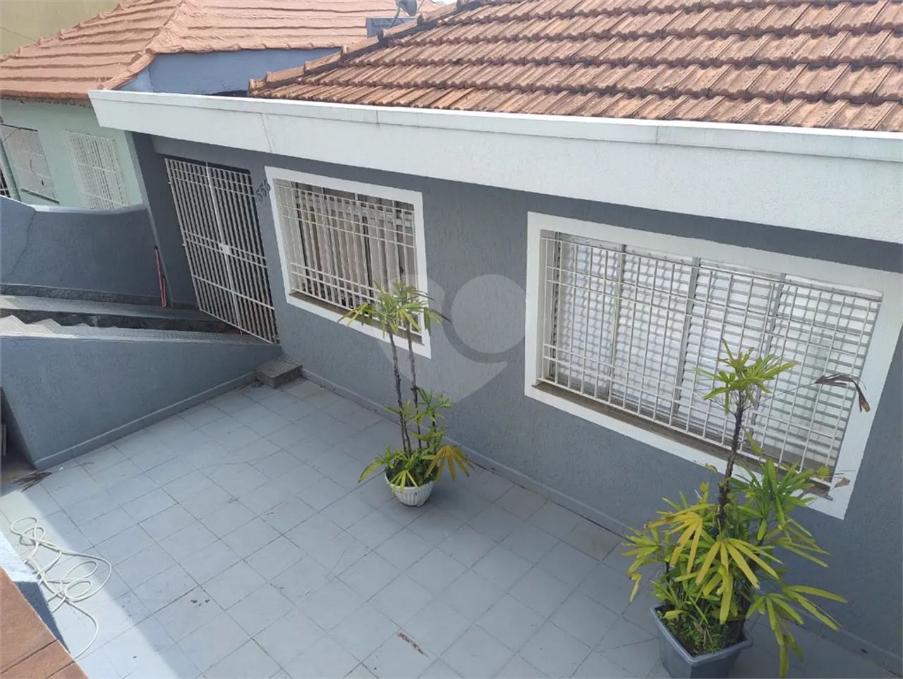 Casa á venda com 4 quartos e 2 vagas de garagem