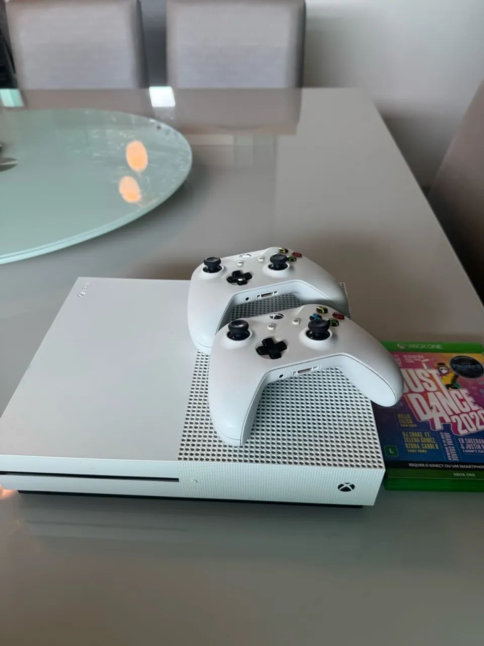 XBOX ONE X 1TB - Foto 2