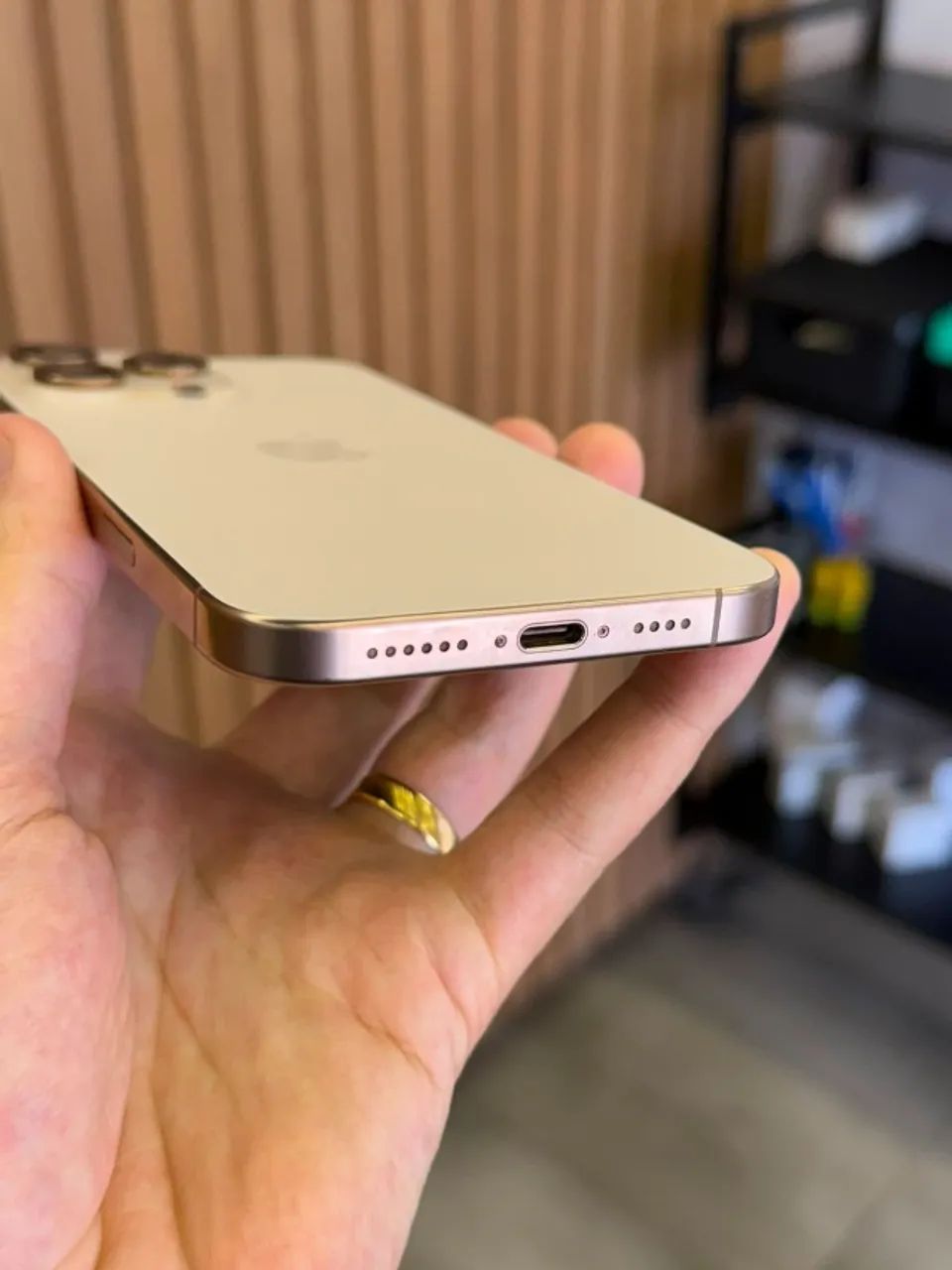 iPhone 16 pro max 256gb Desert Original - Foto 2