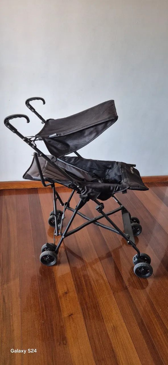 Carrinho de bebê cosco