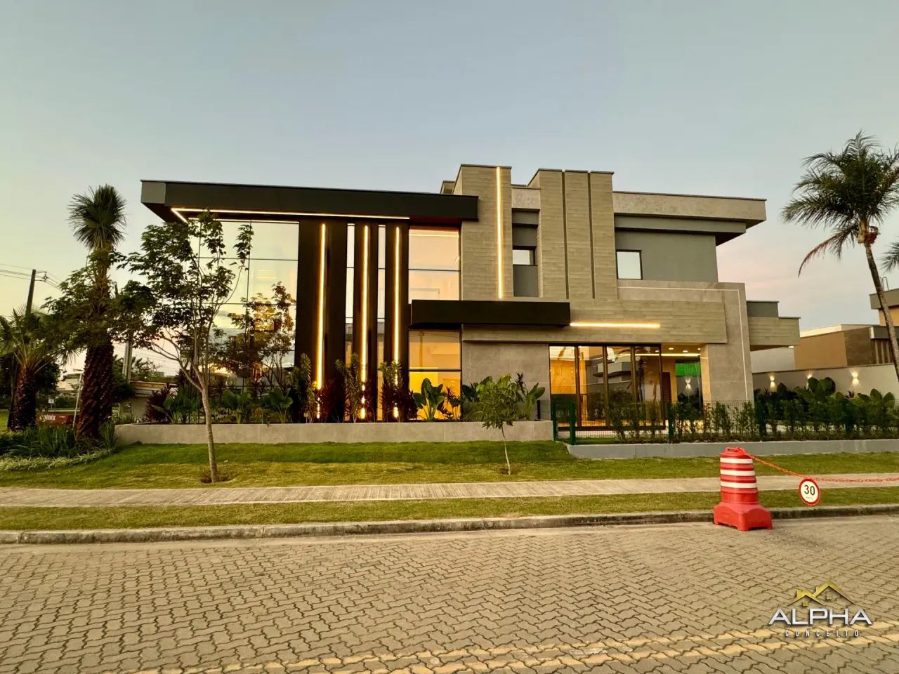 Casa com 4 suítes na Cidade Alpha - Foto 4