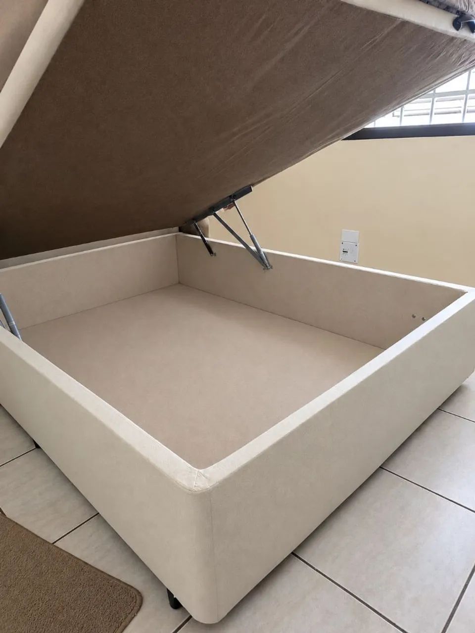 CAMA BOX COM BAÚ E COLCHÃO DE CASAL  - Foto 2
