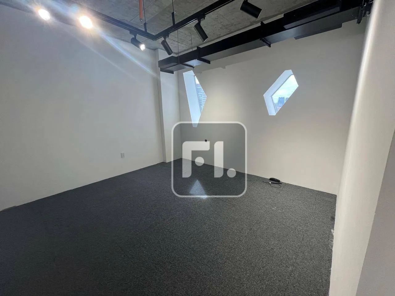 Conjunto, 316 m² - venda por R$ 3.500.000,00 ou aluguel por R$ 21.192,00/mês - Chácara San - Foto 10