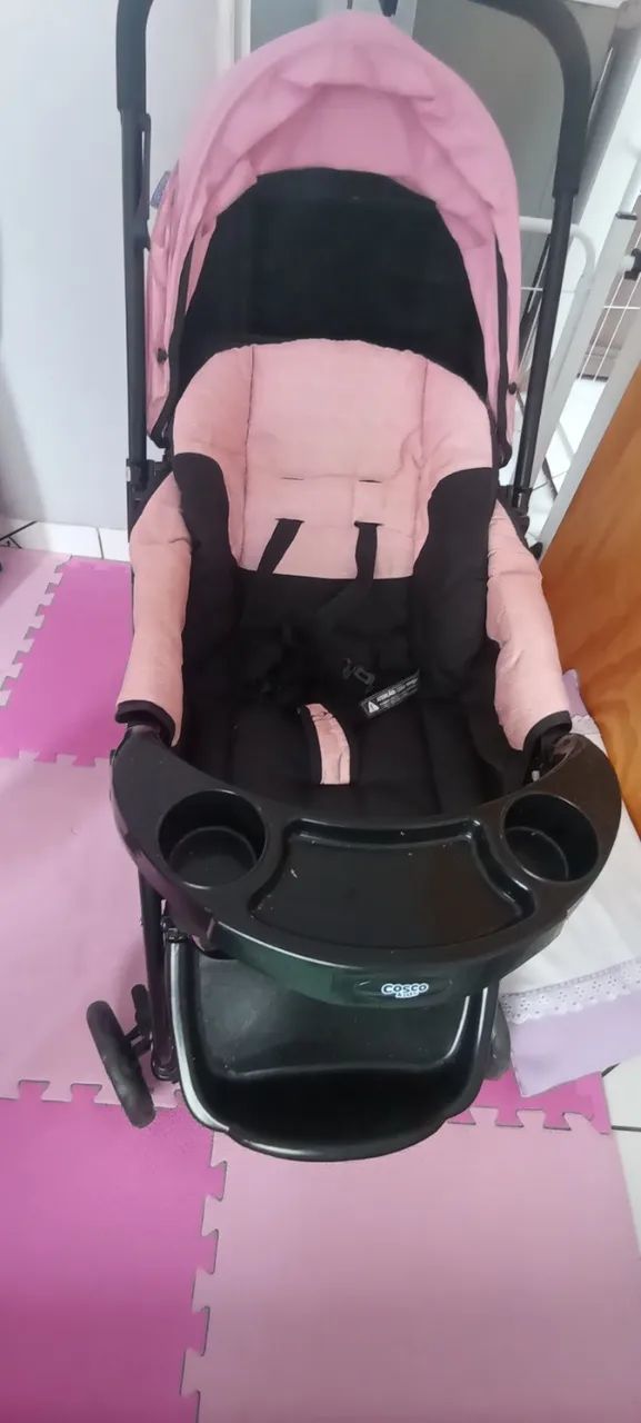 Carrinho de bebê+bebê conforto 
