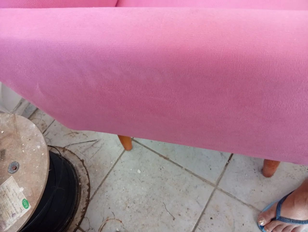 Vendo poltrona bom estado 70 reais pra vender logo - Foto 5