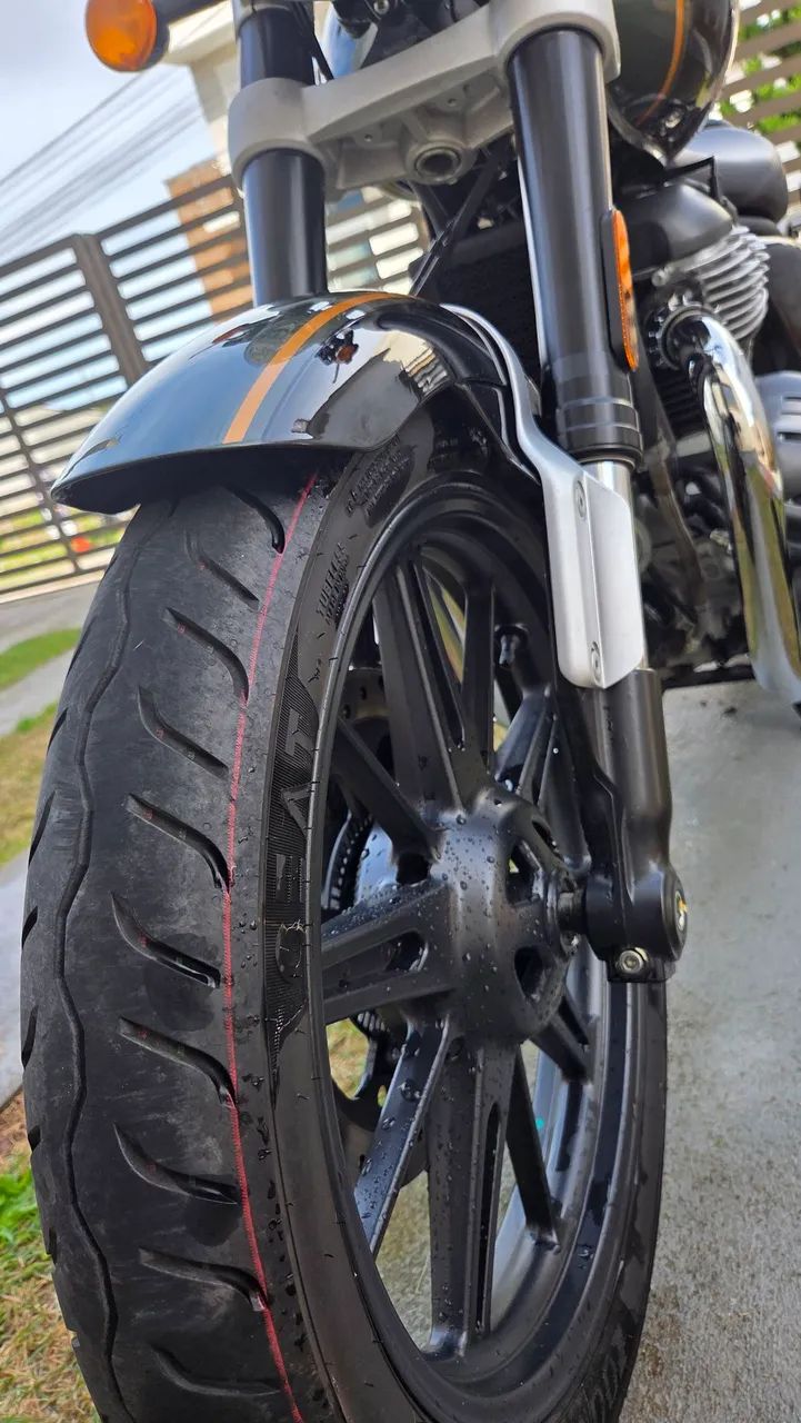 Super Meteor 650 Royal Enfield  - Foto 3