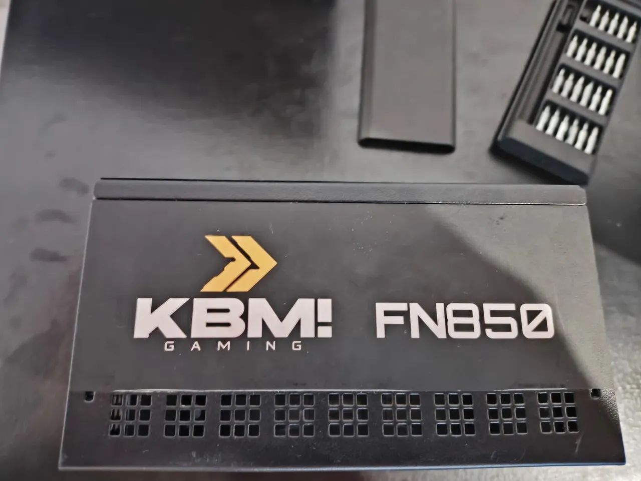 FONTE KBM FN GAMING 850W modular SEMINOVA - Foto 4