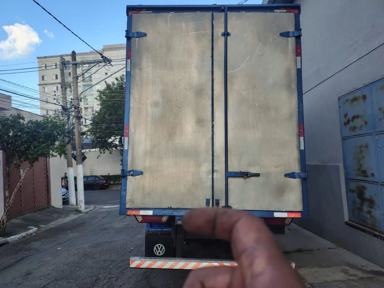 Vendo Caminhão Baú  - Foto 3