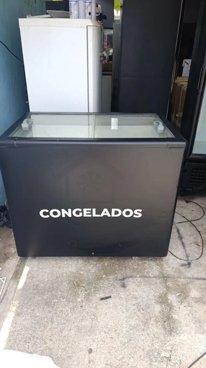 VENDO FREEZER SUPER NOVA COM GARANTIA 