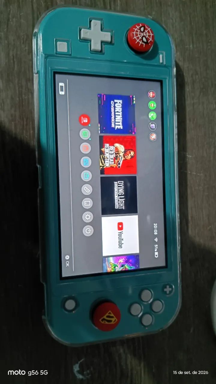 Vendo Nintendo switch lite  - Foto 2