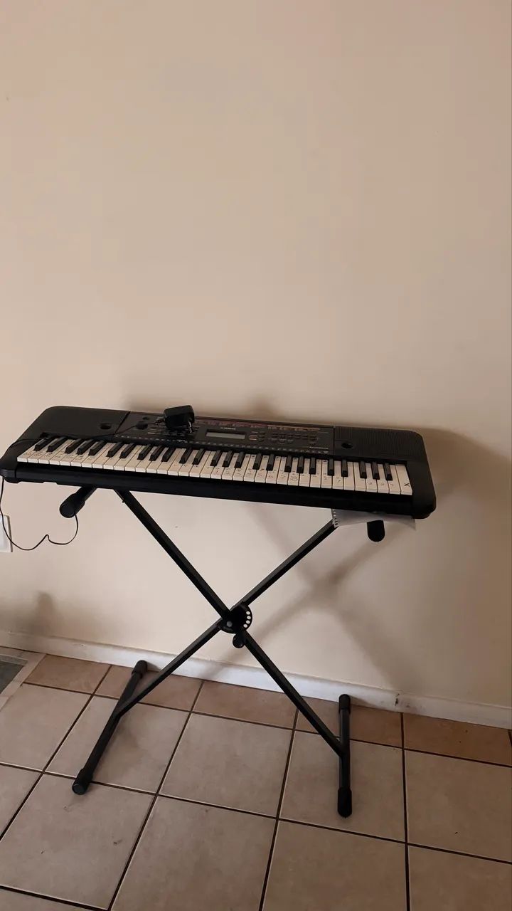 Teclado Yamaha PsrE263