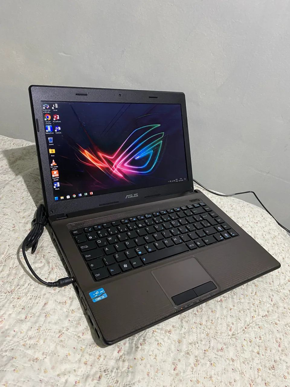 Notebook Asus Core i3 / SSD 240GB / 4GB c/ Windows 10 e Office - Foto 3